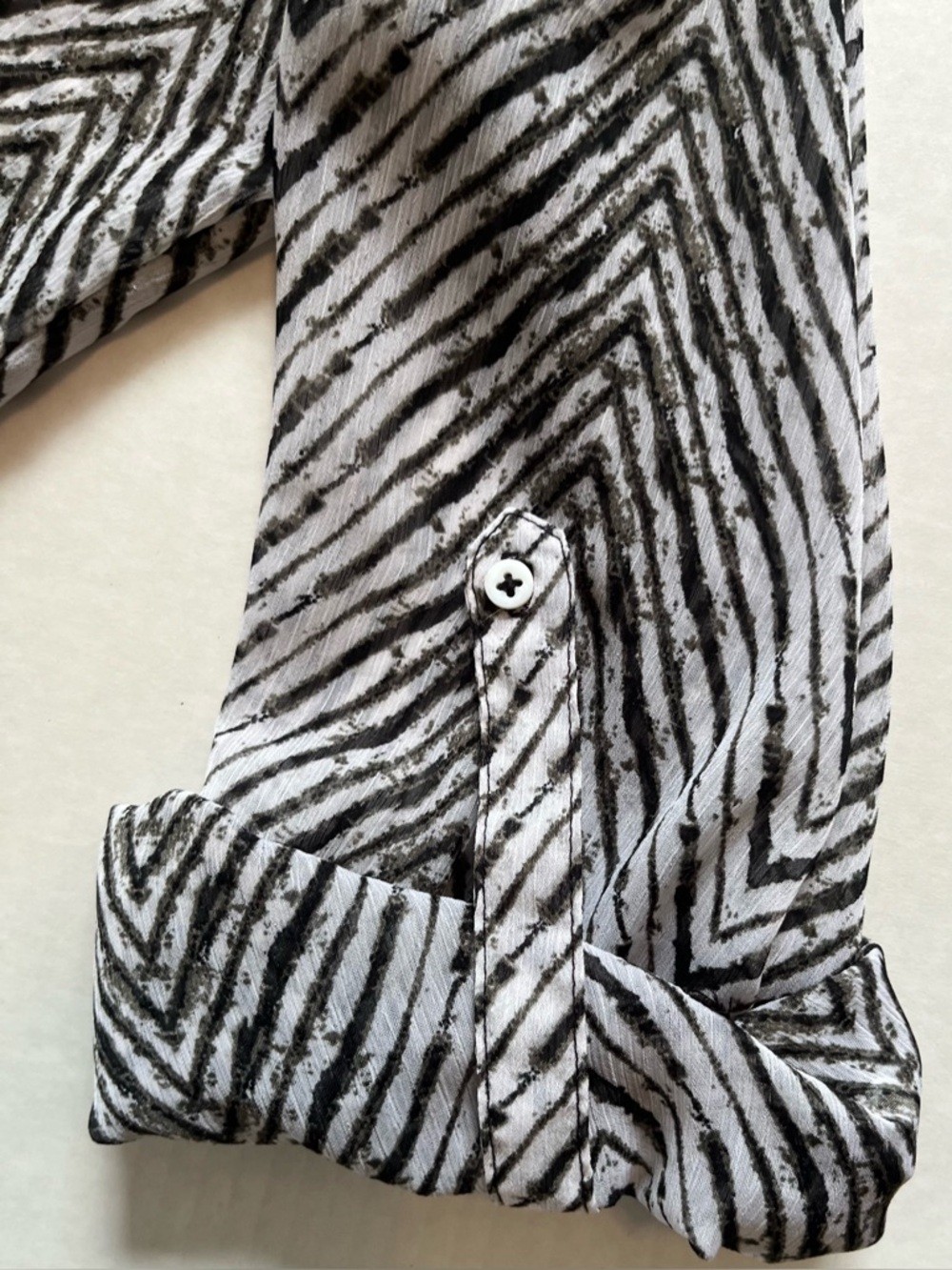 Black & White Chevron Button-Up Shirt - Picture 8 of 8